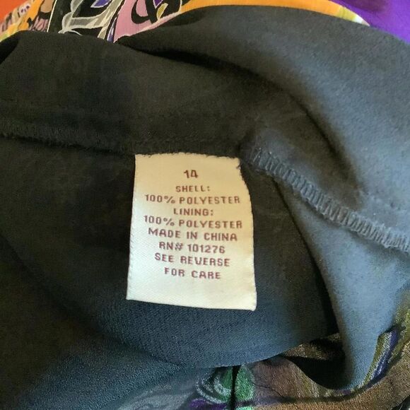 Vibrant Multi-Color Paisley Pattern Shift Dress - Picture 7 of 7